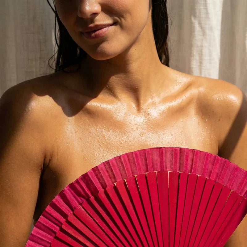 The Science of Why Tanned Skin Is More Attractive (and Why Tan Lines Drive People Wild)